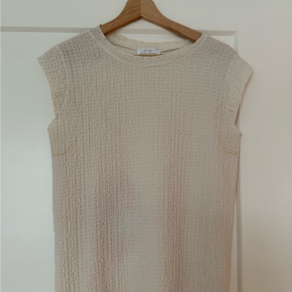 OAK + FORT Textured Seersucker Sleeveless Top Ivory Popcorn Knit Shell OS/TU